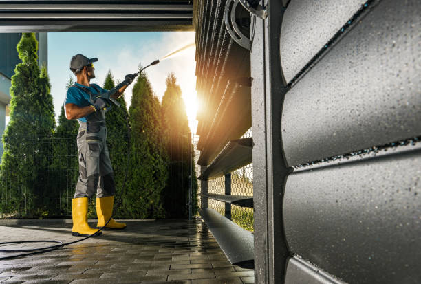Best Animal Enclosure Cleaning  in Ashburn, VA